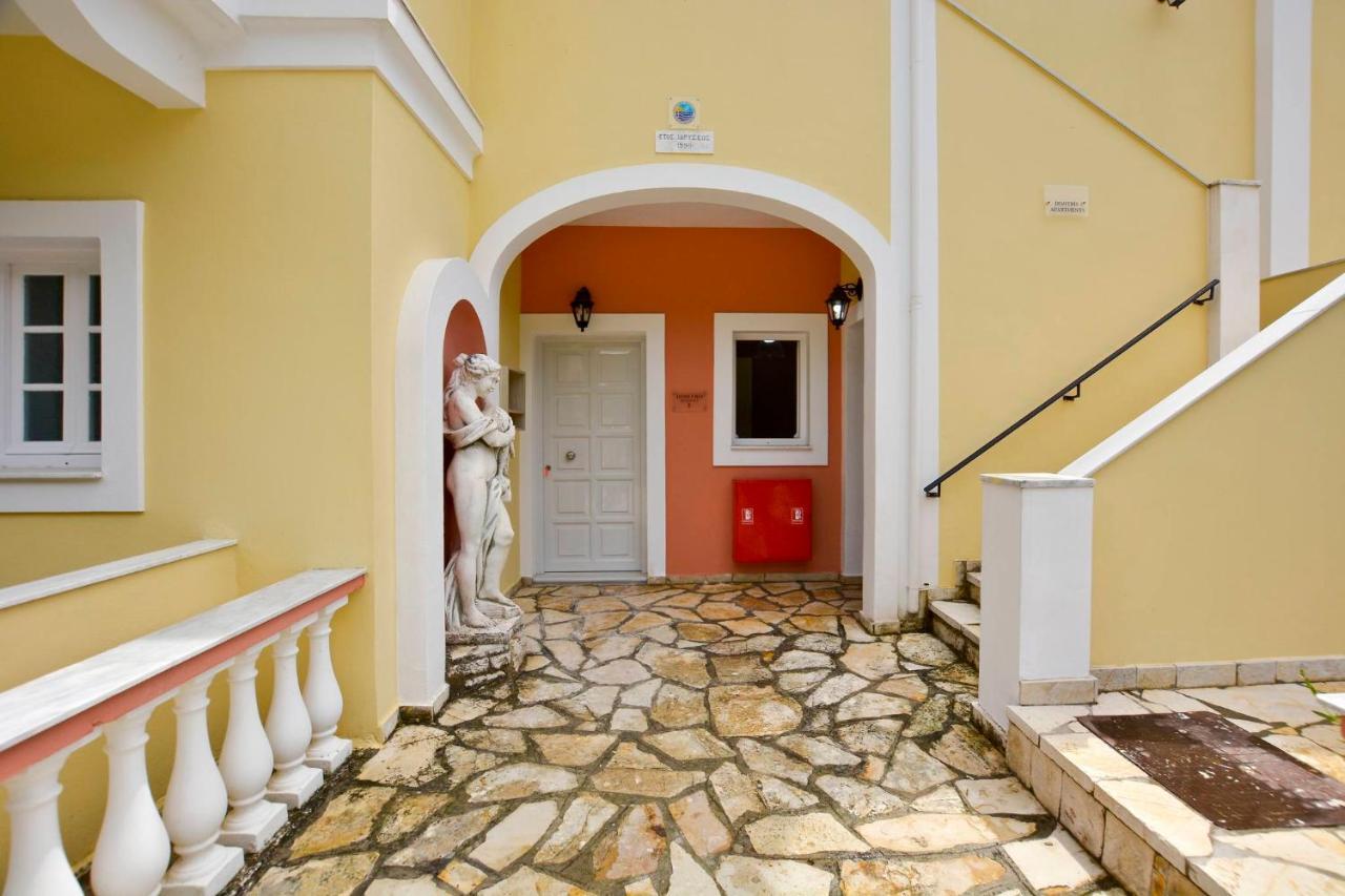Dimitris Residence 1 カラミ エクステリア 写真