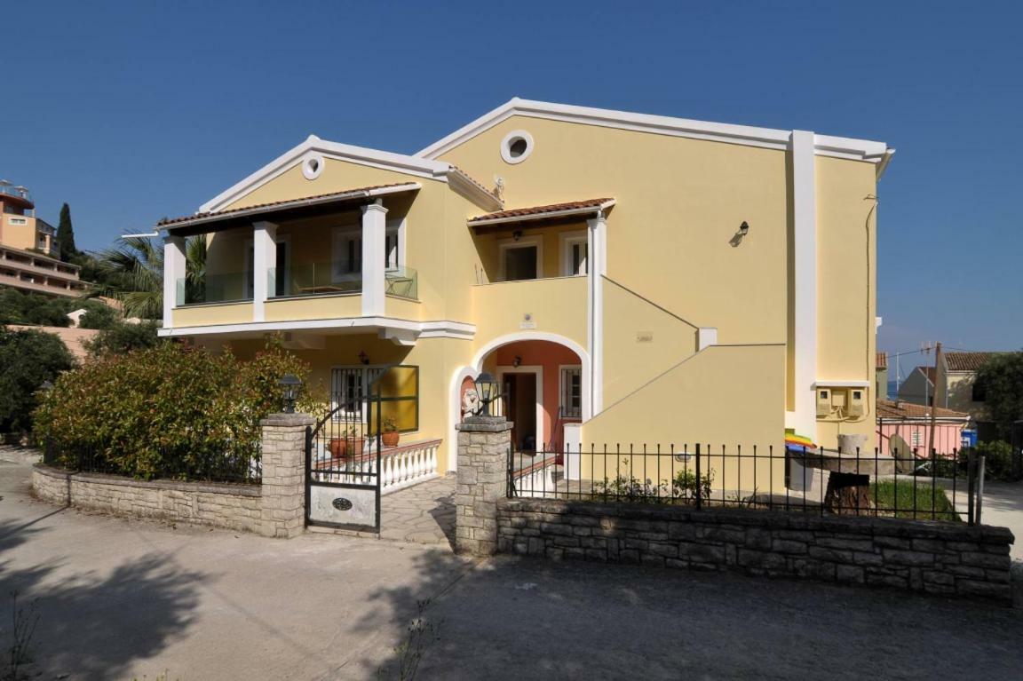 Dimitris Residence 1 カラミ 部屋 写真
