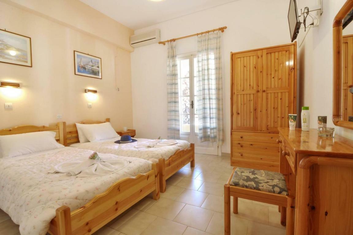 Dimitris Residence 1 カラミ エクステリア 写真